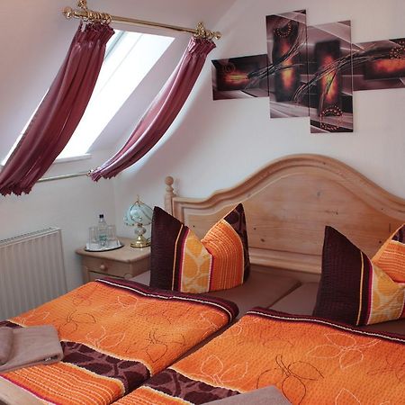 Hotel Stadt Pausa Habitación foto