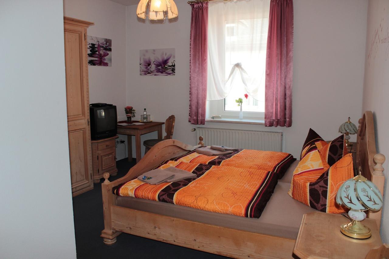 Hotel Stadt Pausa Habitación foto